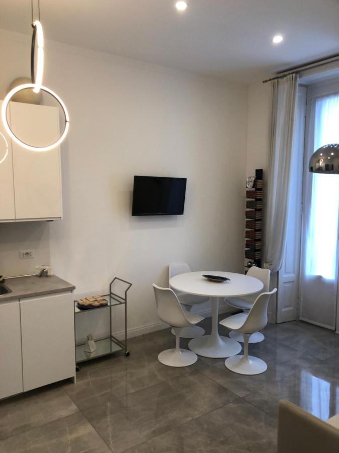 Casa Alberto Da Giussano, Elegante Bilocale In Centro Con Balcone Sul Parco Apartment Mailand